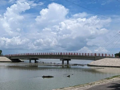 deshchitro-64b626569cb42-180723114246.webp