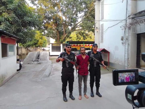 deshchitro-64ff507871376-110923113800.webp