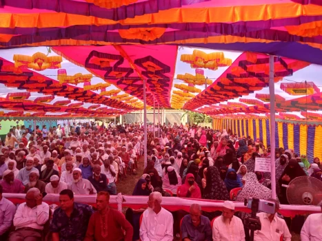 deshchitro-653d00f7aa7ff-281023063919.webp
