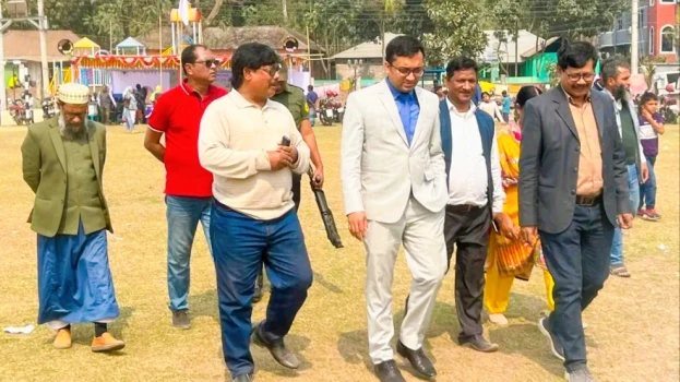 deshchitro-65d353670f624-190224071103.webp