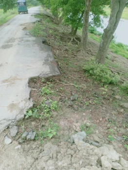 deshchitro-68171fa794d15-040525020455.webp
